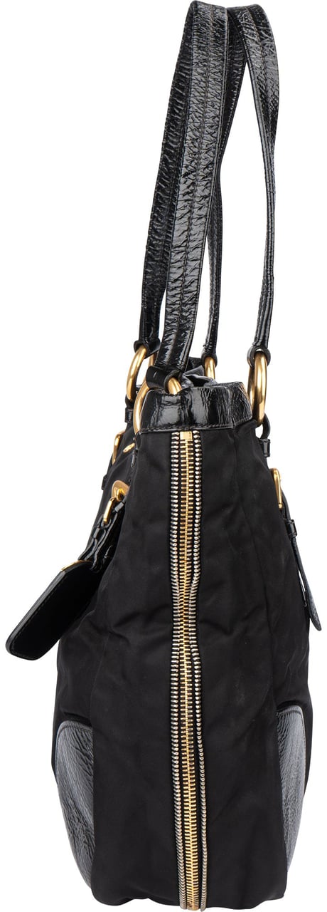 Prada Black Nylon Zipper Handbag Zwart