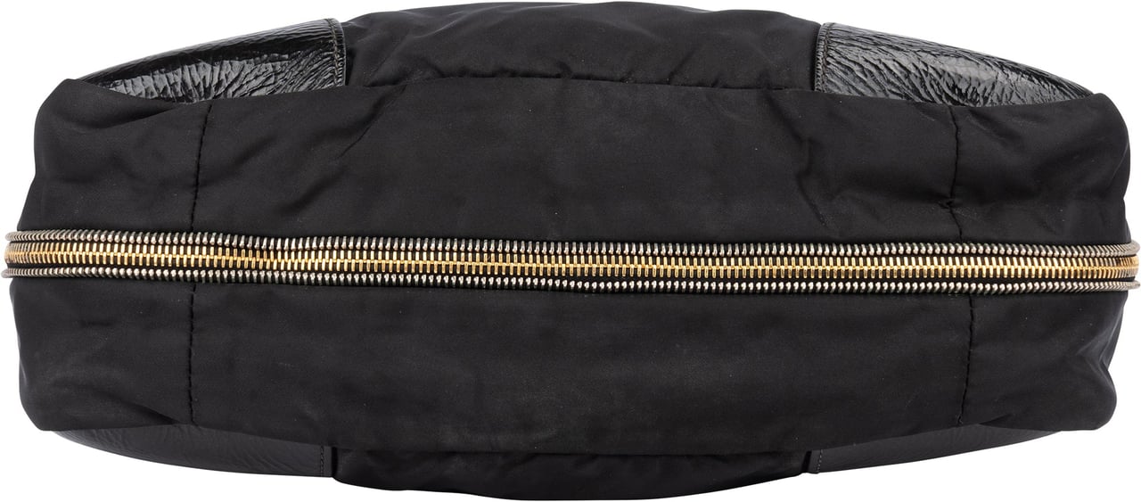 Prada Black Nylon Zipper Handbag Zwart