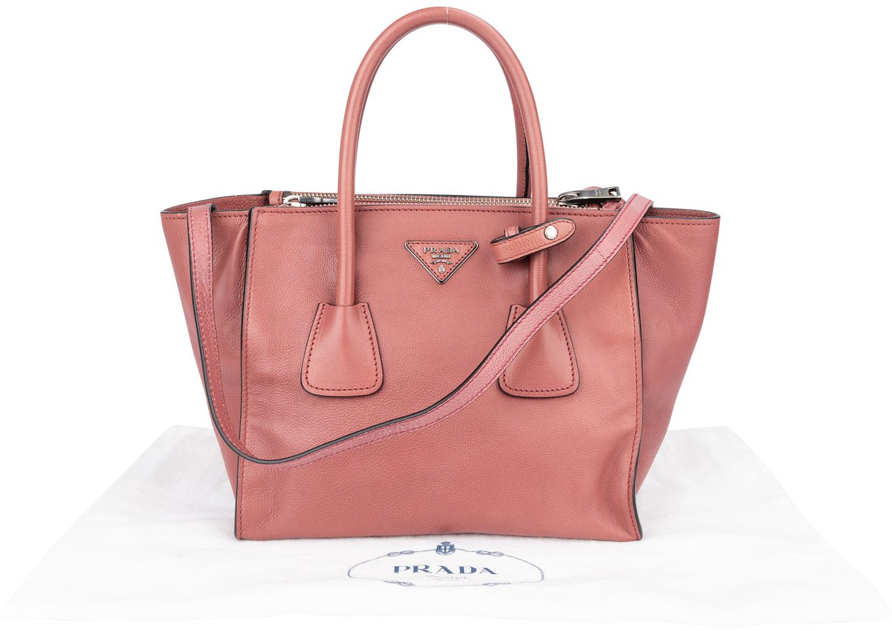 Prada Prada Pink Leather Vitello Handabg Roze