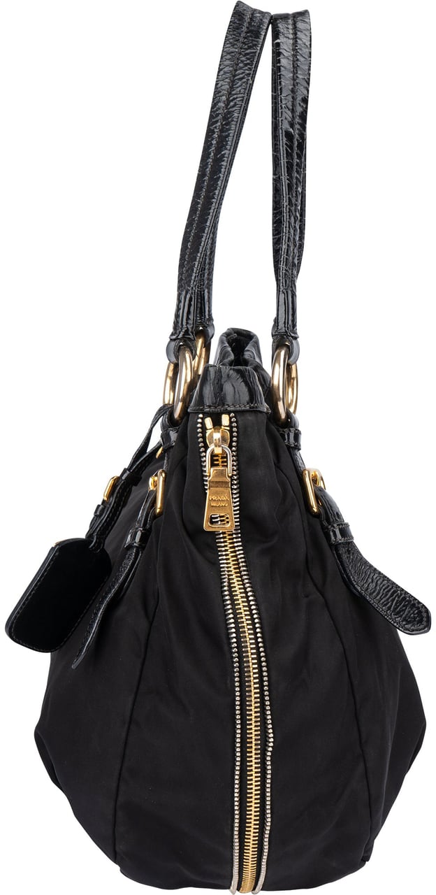 Prada Prada Black Nylon Zipper Handbag Zwart