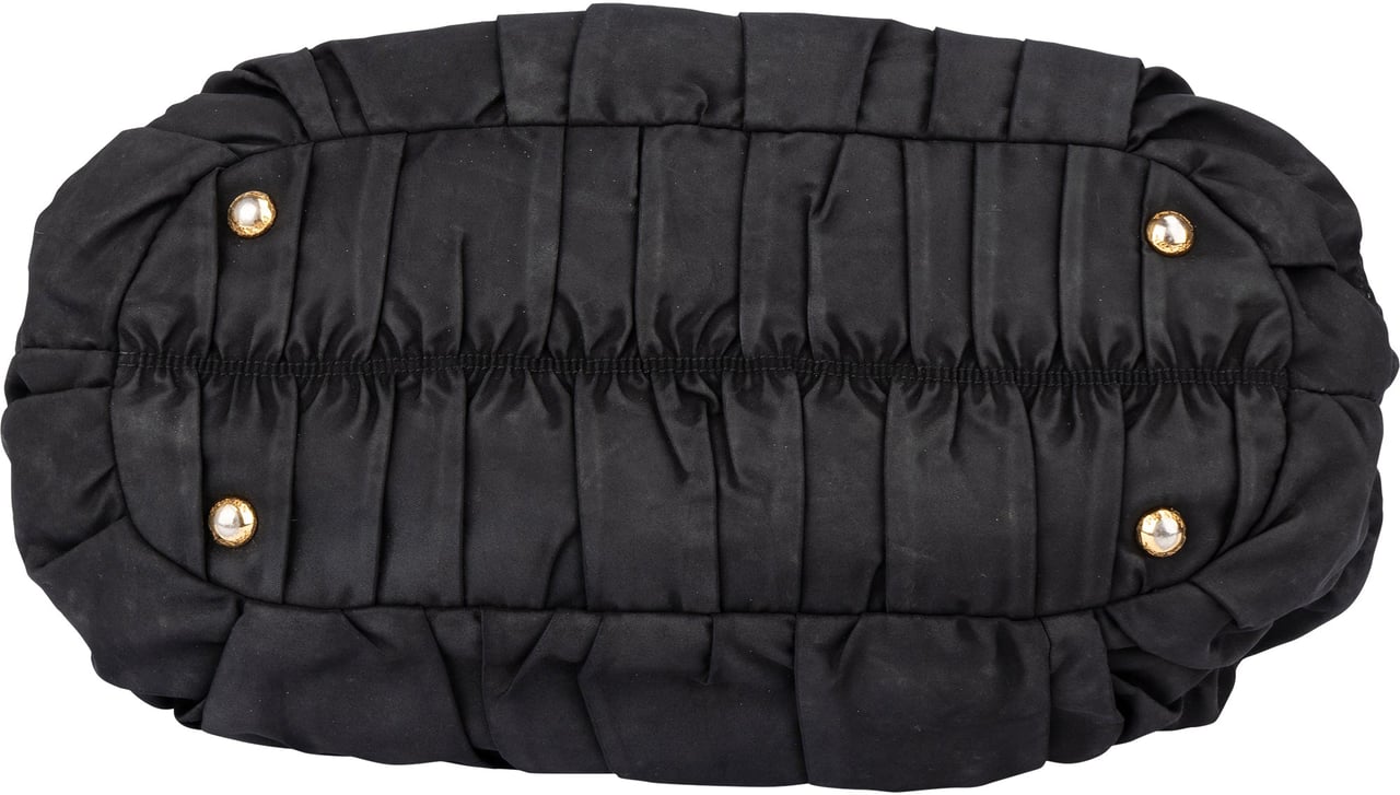 Prada Prada Quilted Nylon City Handbag Zwart