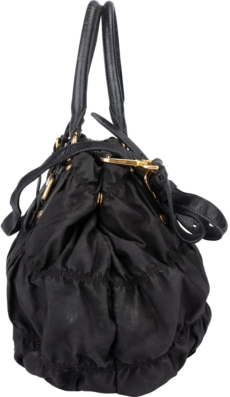 Prada Prada Quilted Nylon City Handbag Zwart