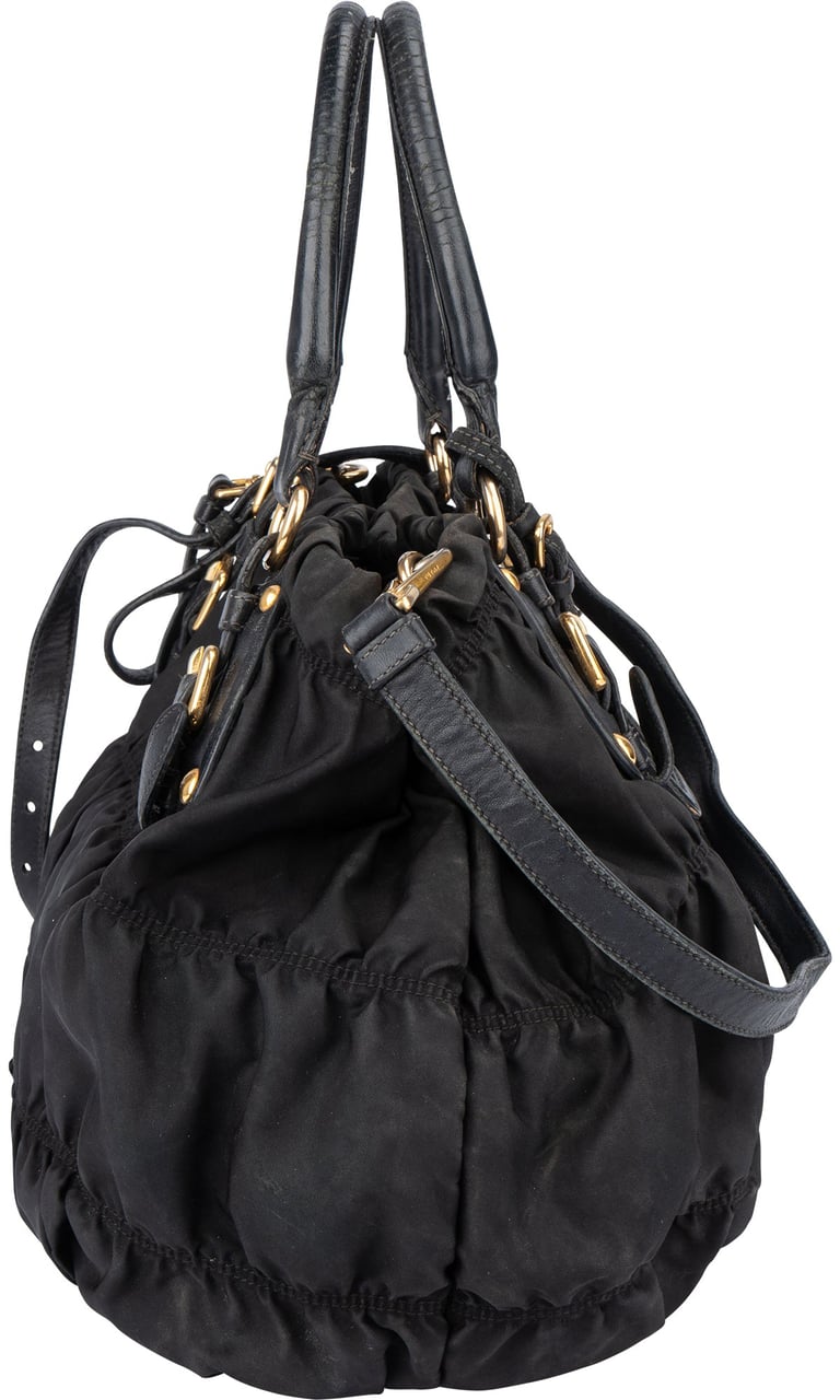 Prada Prada Quilted Nylon City Handbag Zwart