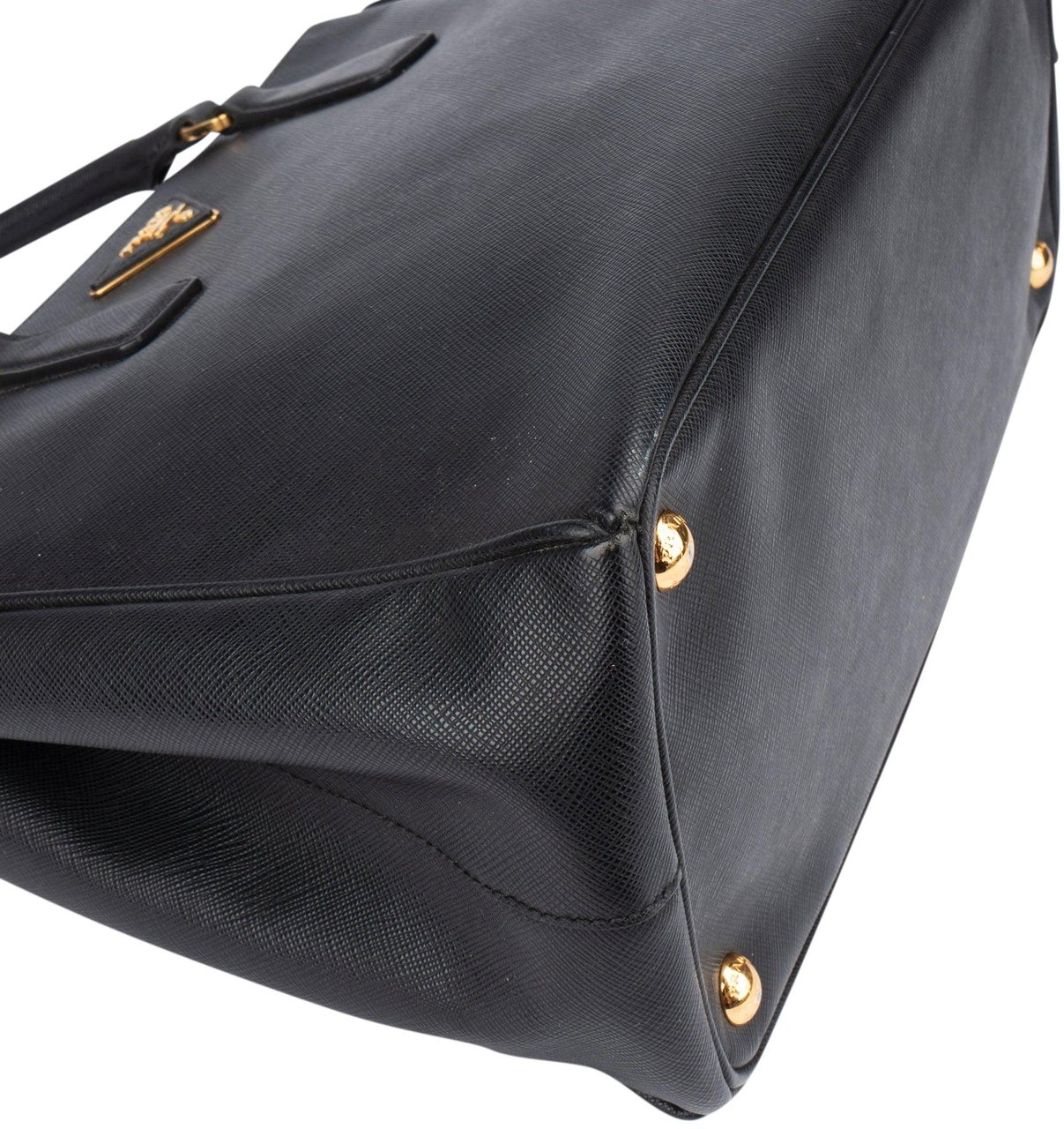 Prada Prada Black Saffiano Leather Galleria Handbag Zwart