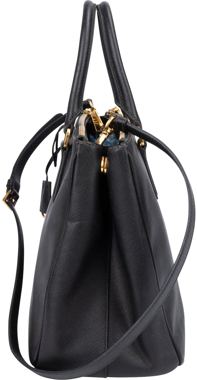 Prada Prada Black Saffiano Leather Galleria Handbag Zwart