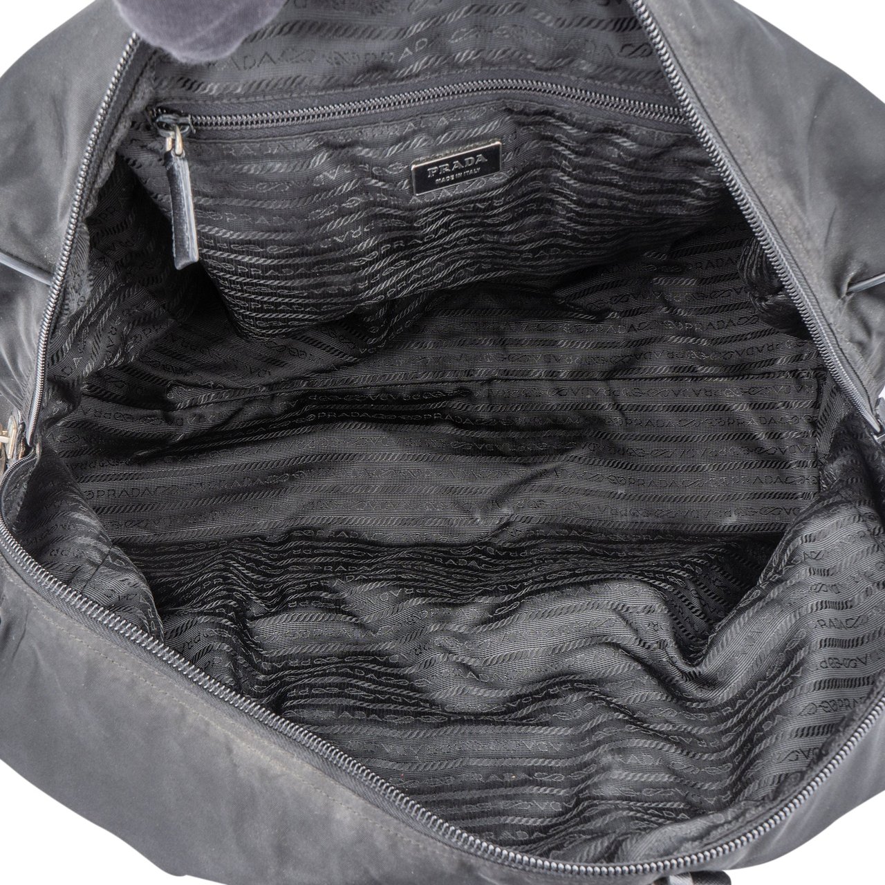 Prada Prada Black Nylon Triangle Duffle Bag 50 Zwart