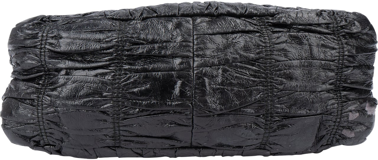 Prada Prada Quilted Patent Leather Shoulder Bag Zwart