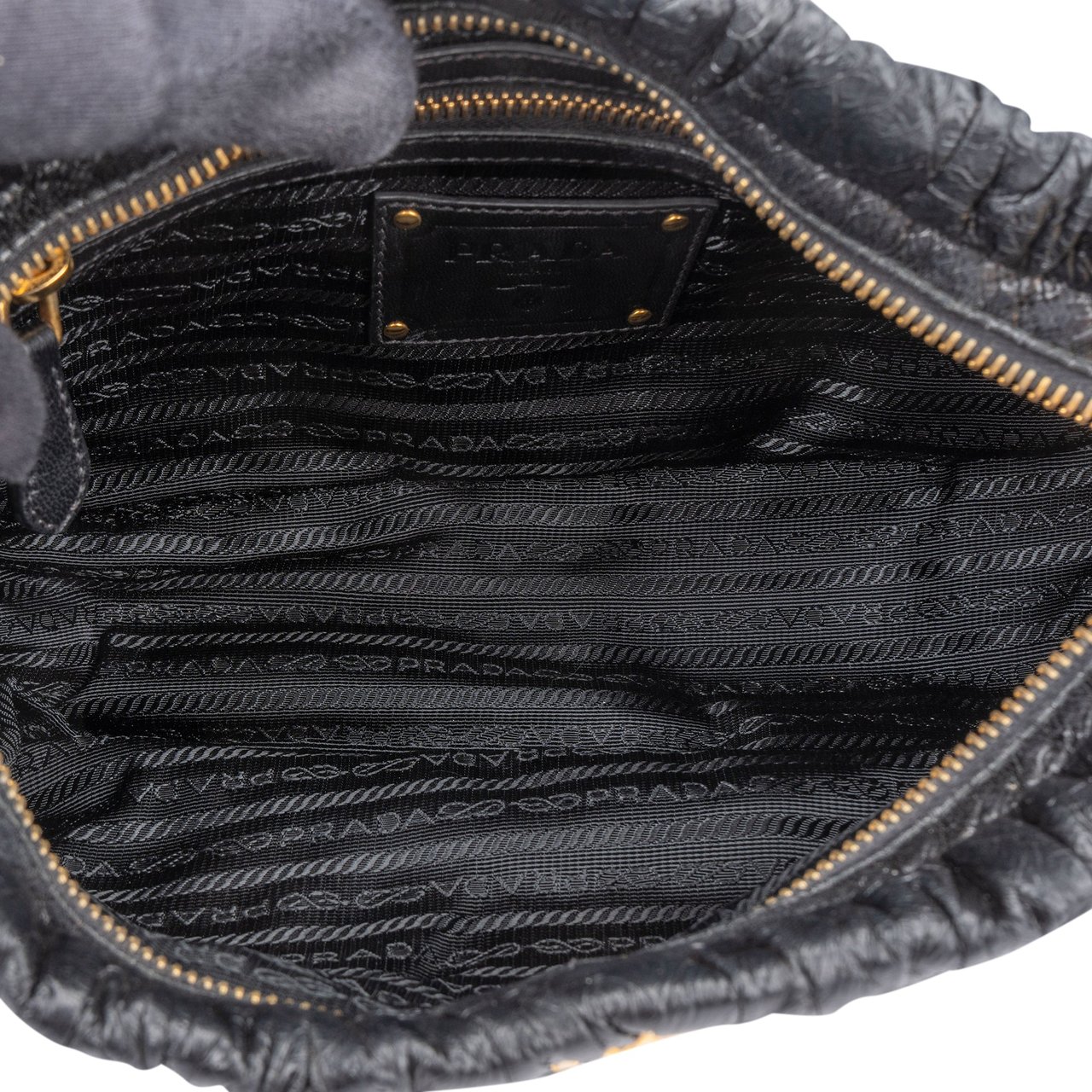 Prada Prada Quilted Patent Leather Shoulder Bag Zwart