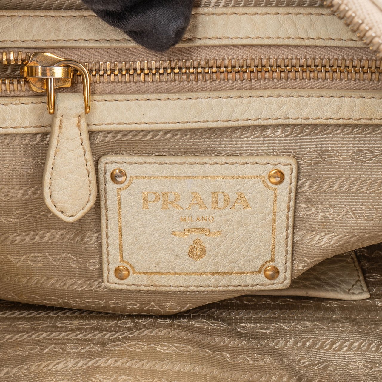 Prada Prada White Leather Vitello Shoulder Bag Wit