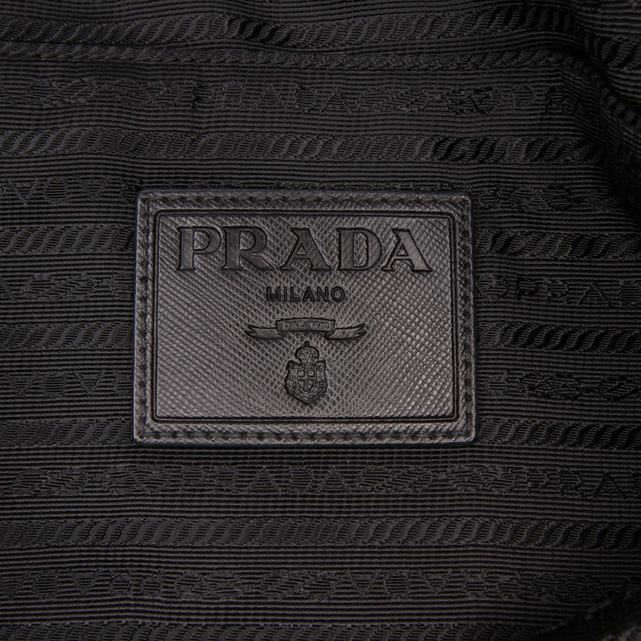 Prada Quilted Tessuto Crossbody Zwart