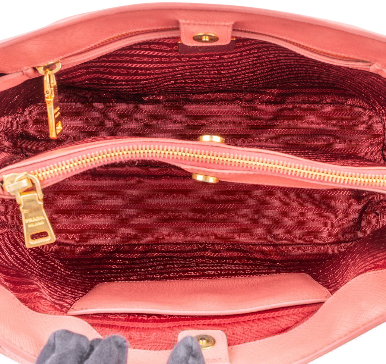 Prada Prada Pink Saffiano Leather Galleria Handbag Roze
