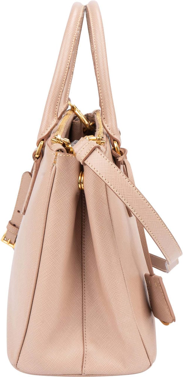 Prada Prada Saffiano Leather Galleria Handbag Roze