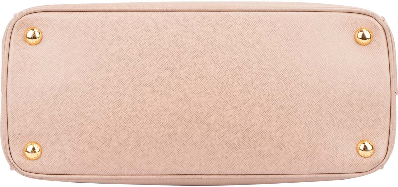 Prada Prada Saffiano Leather Galleria Handbag Roze