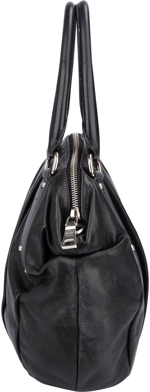 Prada Classic Black Leather Handbag Zwart