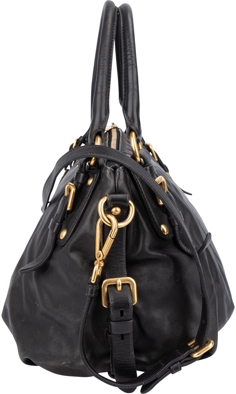 Prada Prada Black Leather City Handbag Zwart