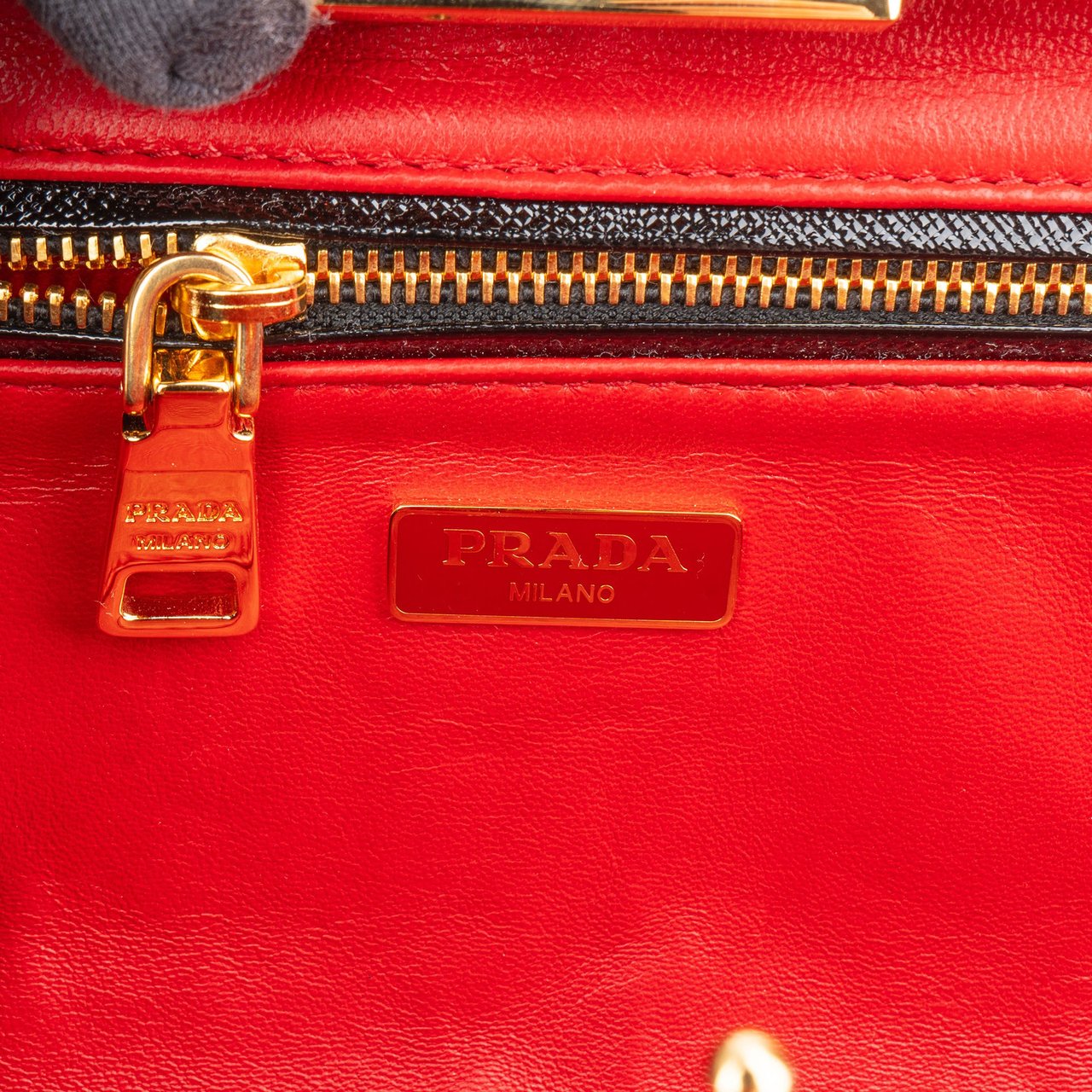 Prada Prada Black Patent Saffiano Leather East-West Bag Zwart