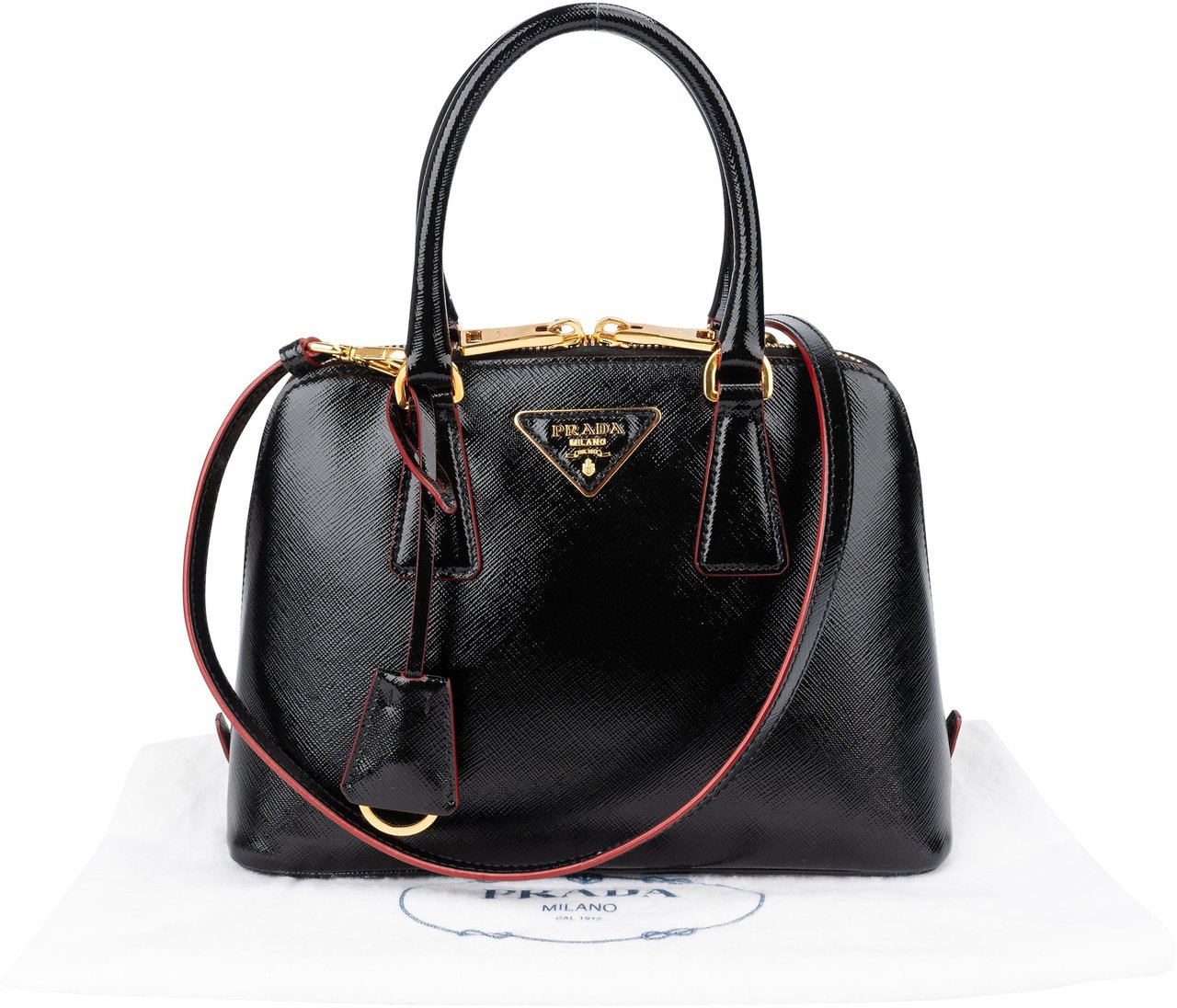 Prada Prada Patent Leather Red Lining Vitello Handbag Zwart