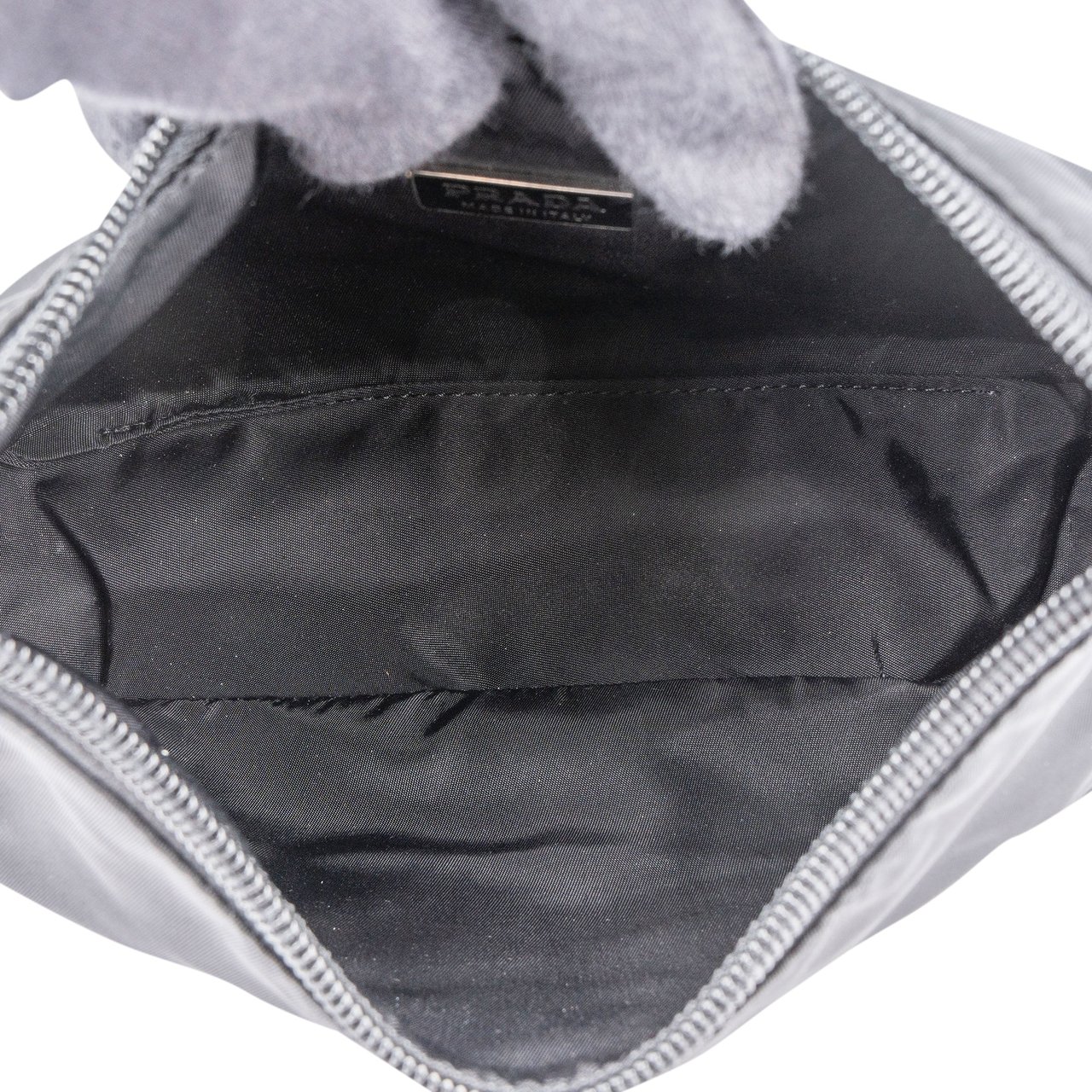 Prada Prada Nylon Vintage Re-Edition Handbag Zwart