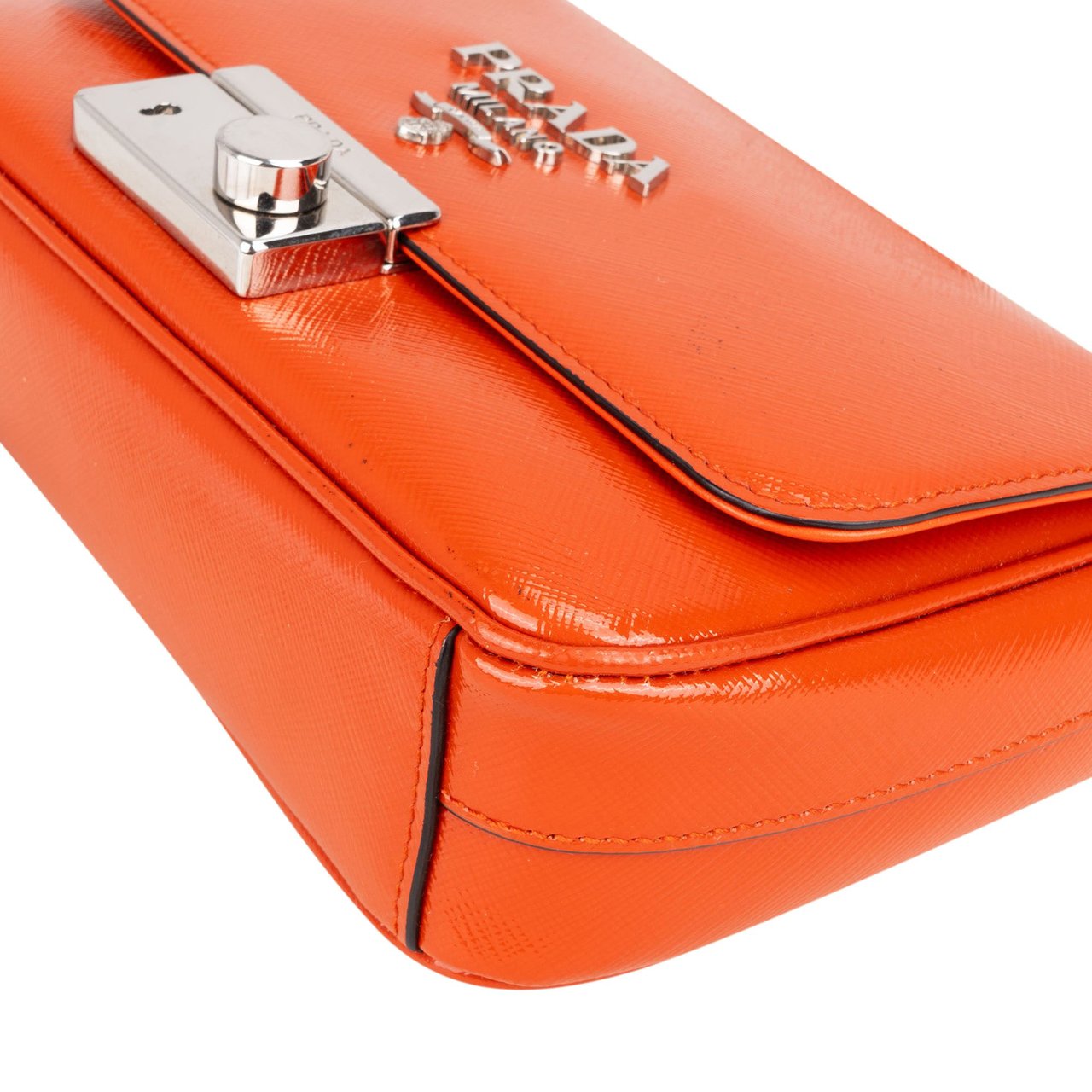Prada Prada Patent Leather Saffiano Lock Crossbody Bag Oranje