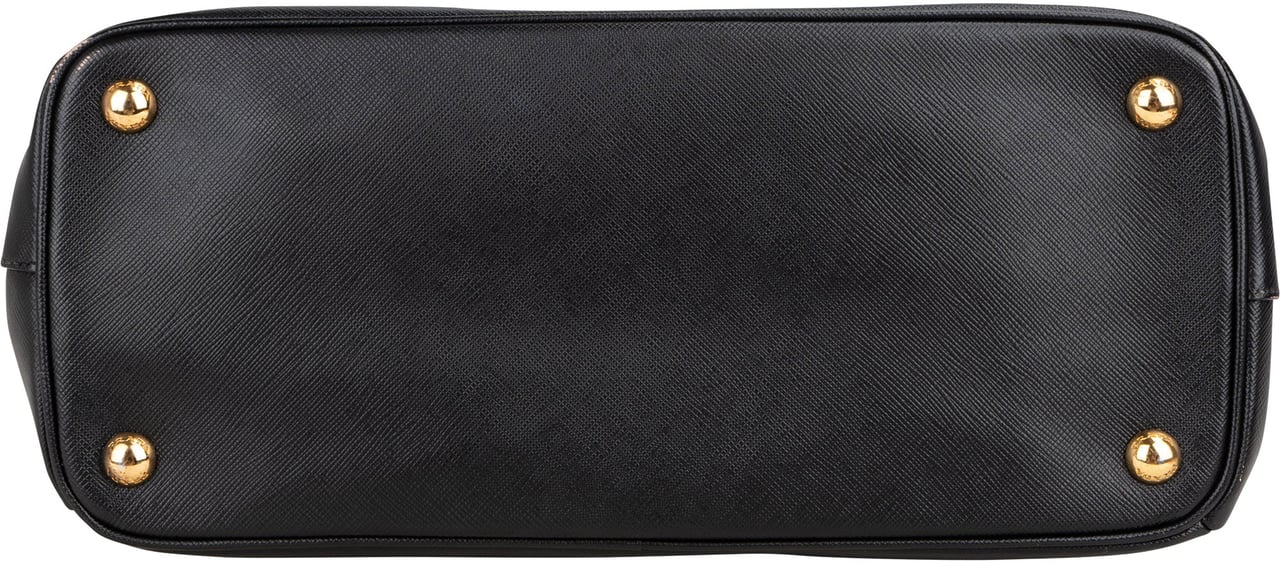 Prada Prada Black Saffiano Leather Galleria Handbag Zwart