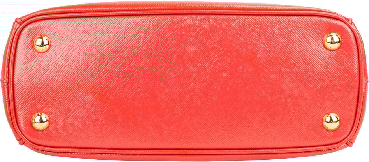 Prada Prada Patent Saffiano Leather Galleria Handbag Rood
