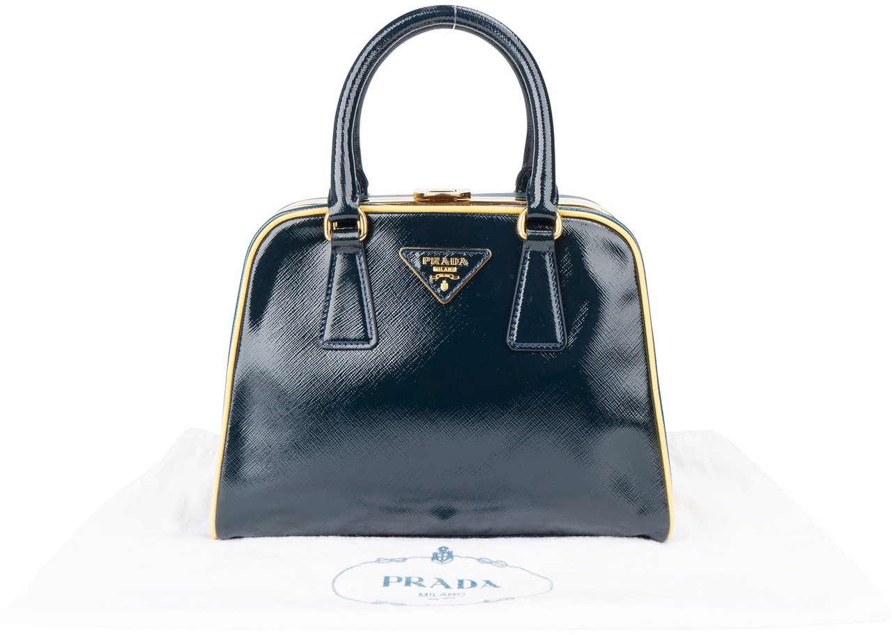 Prada Prada Saffiano Patent Leather Vernice Pyramid Handbag Blauw