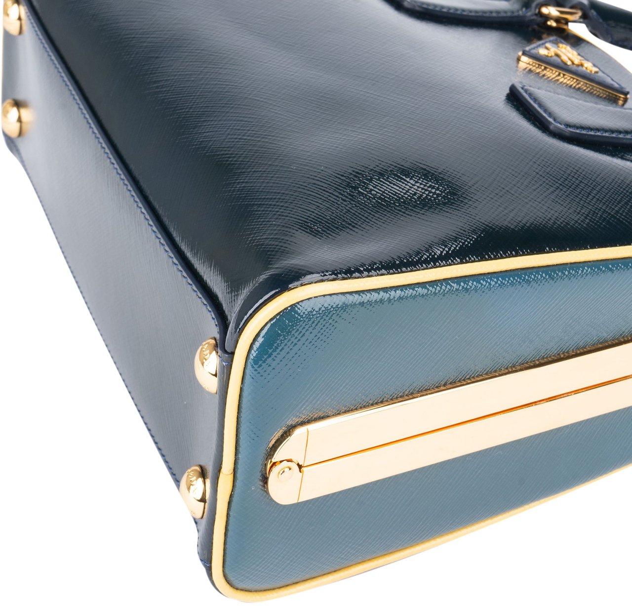 Prada Prada Saffiano Patent Leather Vernice Pyramid Handbag Blauw