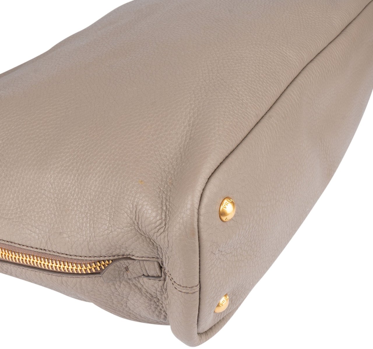 Prada Prada Grey Calfskin Vitello Zippy Handbag Divers