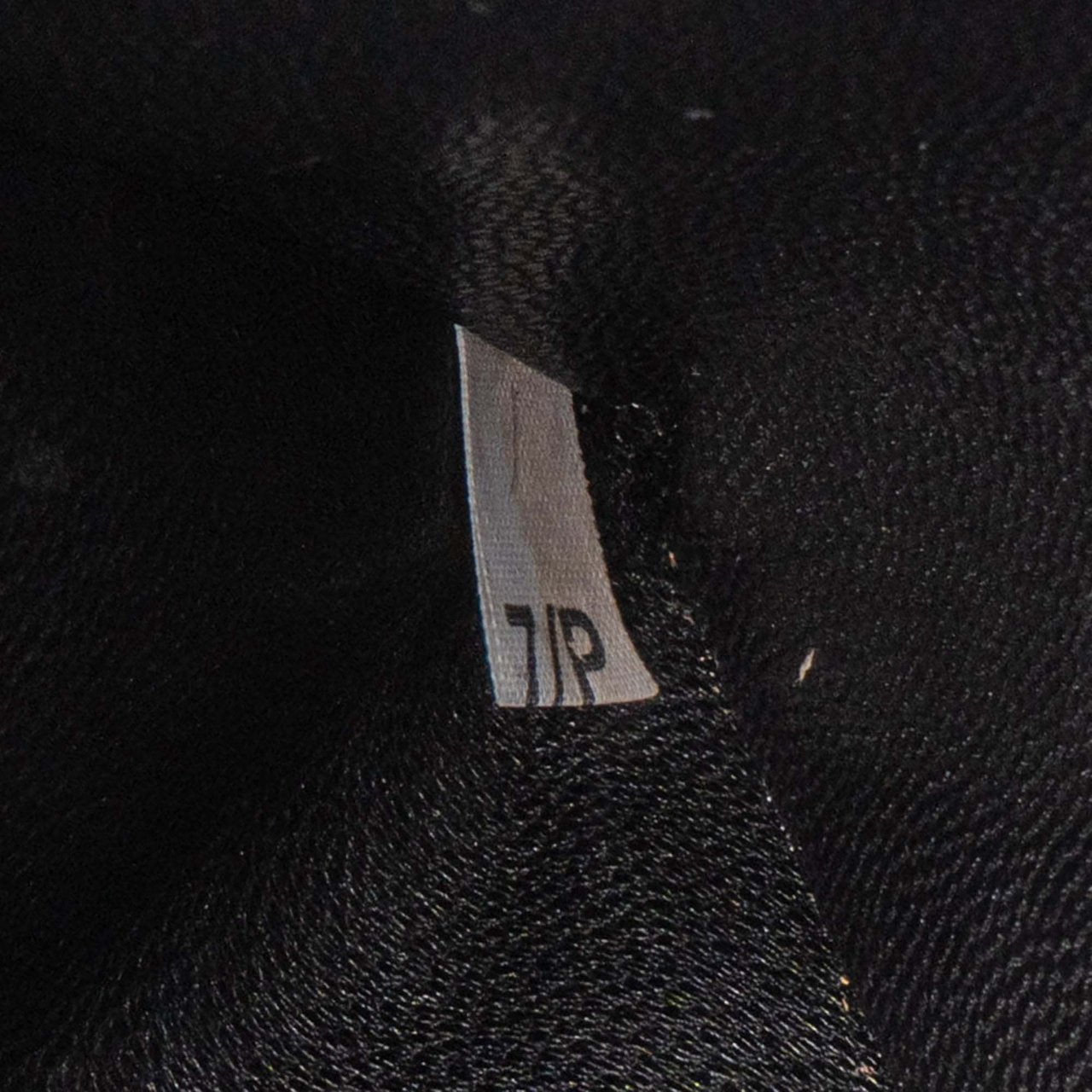 Prada Black Saffiano Leather Rabbit Clutch Zwart