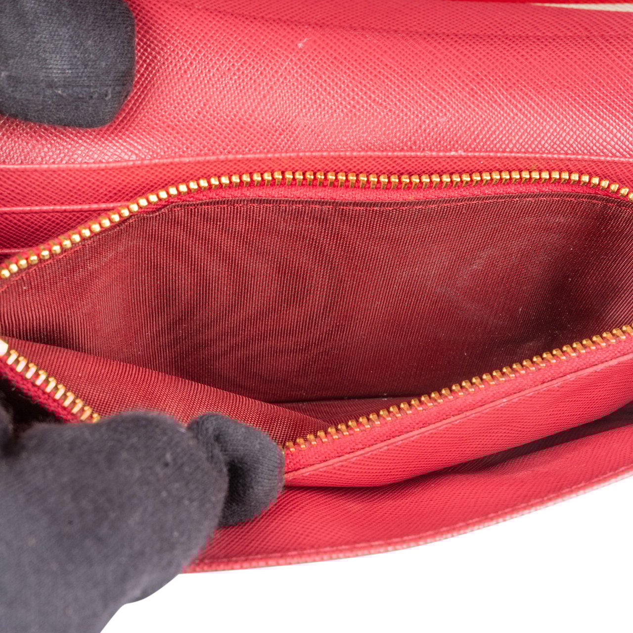 Prada Prada Black Saffiano Leather Wallet Zwart