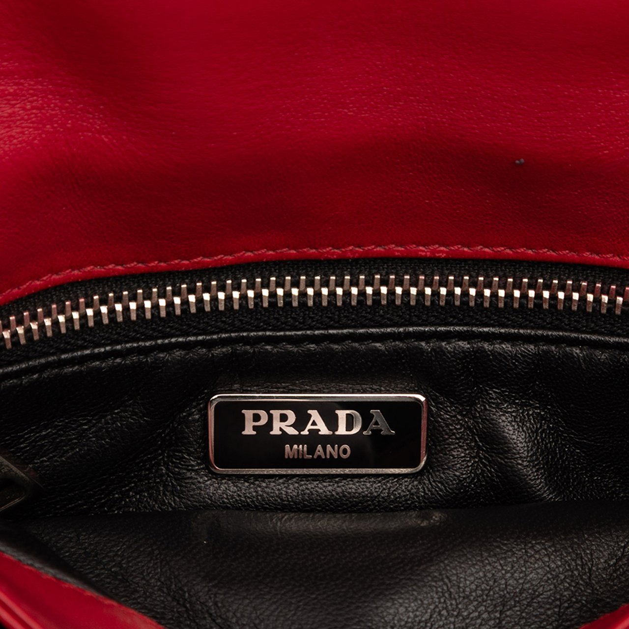 Prada Nappa Gaufre Shoulder Bag Rood