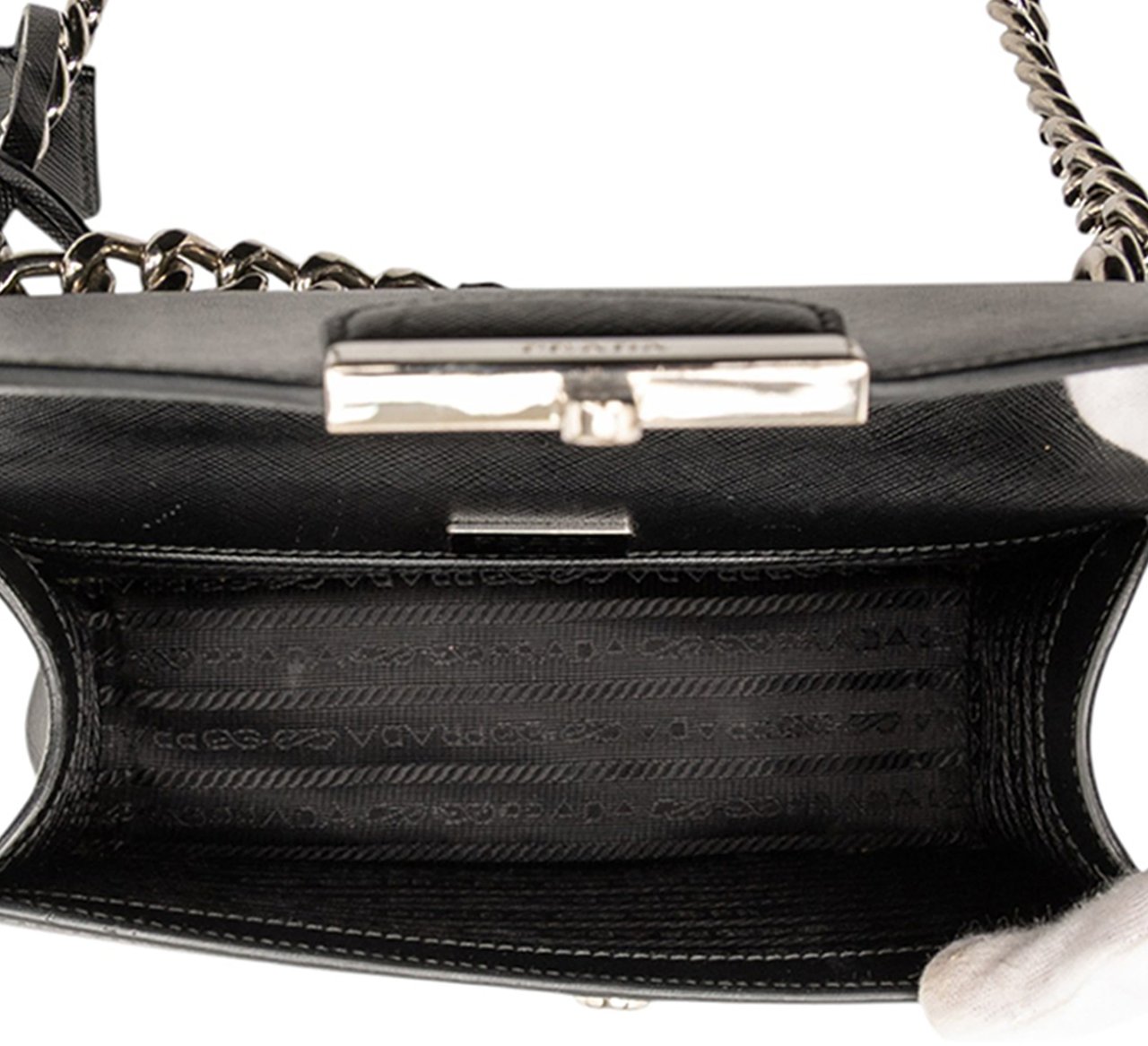 Prada Saffiano Lux Sound Lock Crossbody Zwart