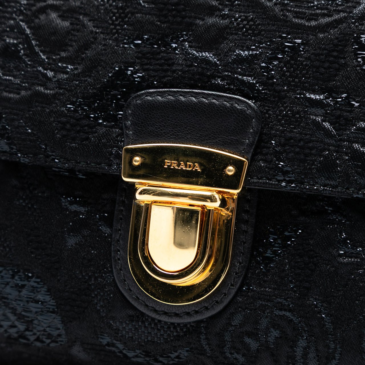 Prada Tessuto Lurex Flap Crossbody Zwart