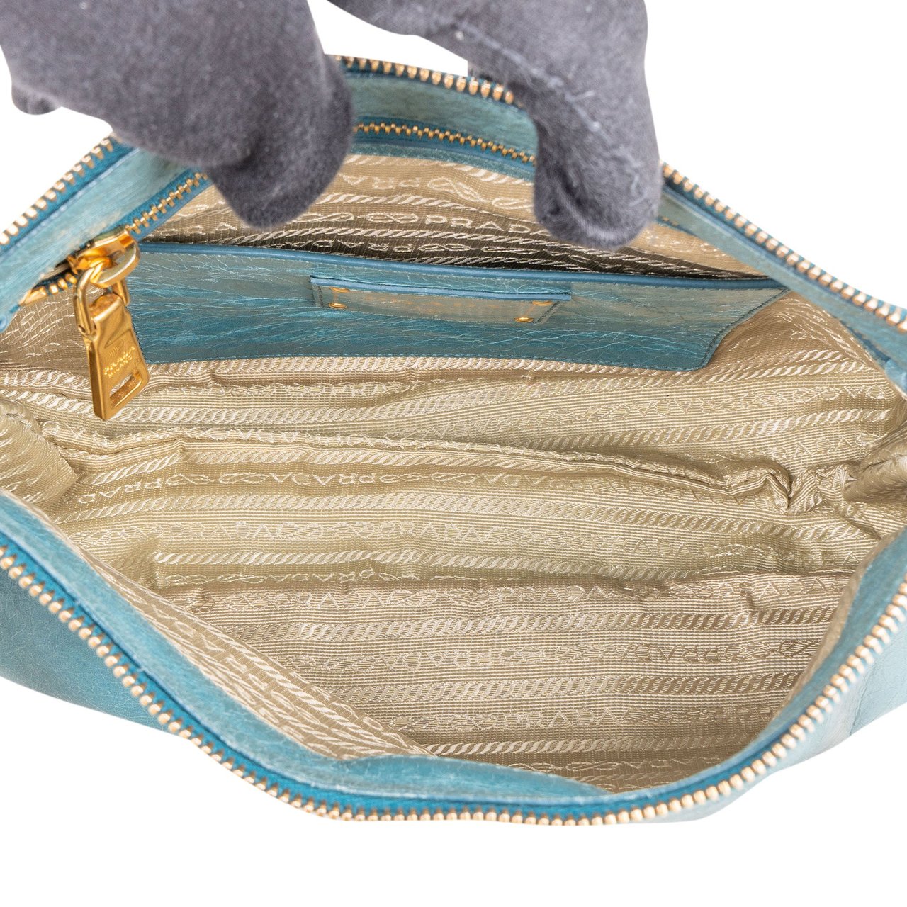 Prada Prada Leather Vitello City Shoulder Bag Blauw