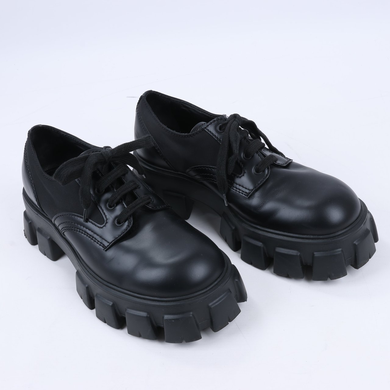 Prada Prada Monolith Nylon & Leather Leather Loafers in Black 2EE342, Size 42 EU Zwart