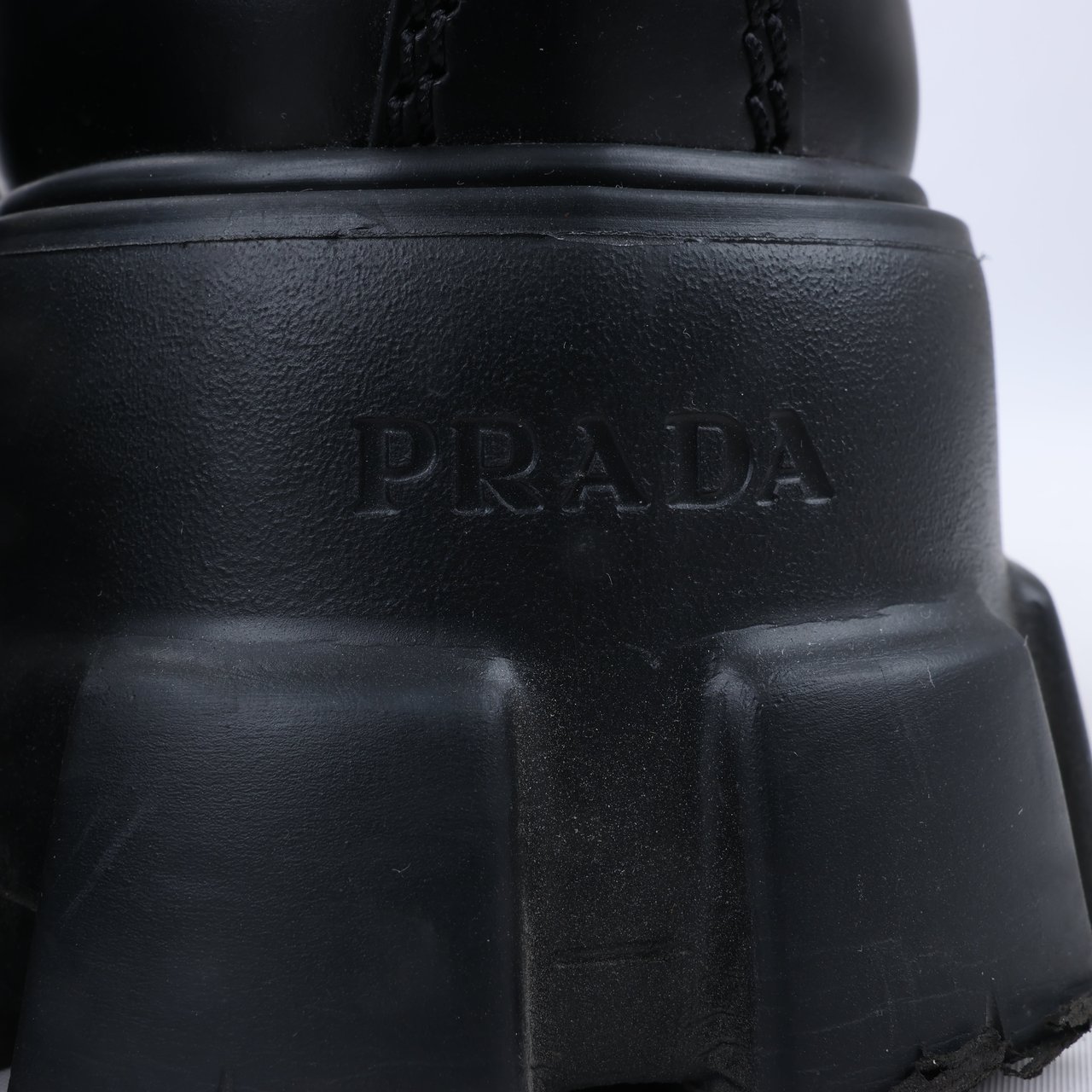 Prada Prada Monolith Nylon & Leather Leather Loafers in Black 2EE342, Size 42 EU Zwart