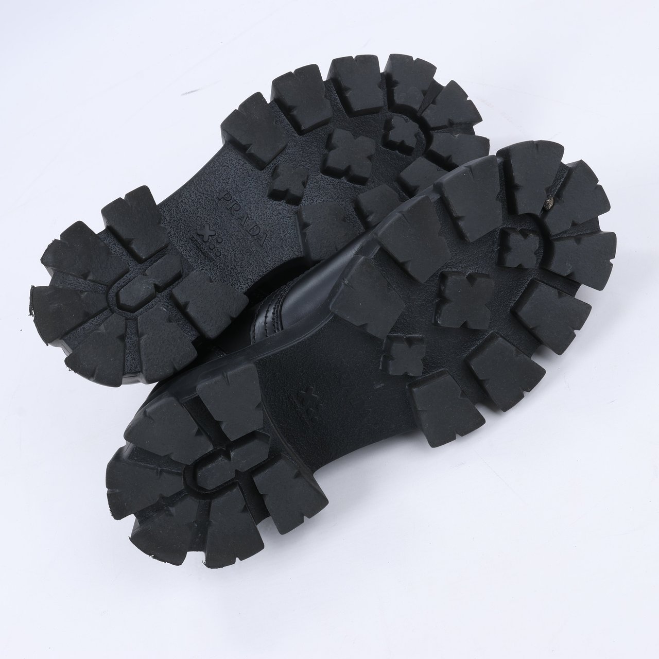 Prada Prada Monolith Nylon & Leather Leather Loafers in Black 2EE342, Size 42 EU Zwart