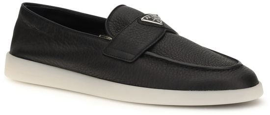 Prada Black Calf Leather Bos Taurus Slip-On Loafers Zwart