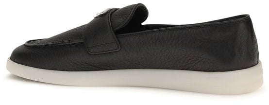 Prada Black Calf Leather Bos Taurus Slip-On Loafers Zwart