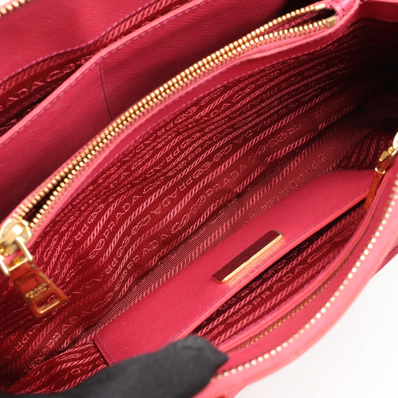 Prada Prada Promenade Saffiano Lux Leather 2Way Handbag in Pink BL0837 Roze