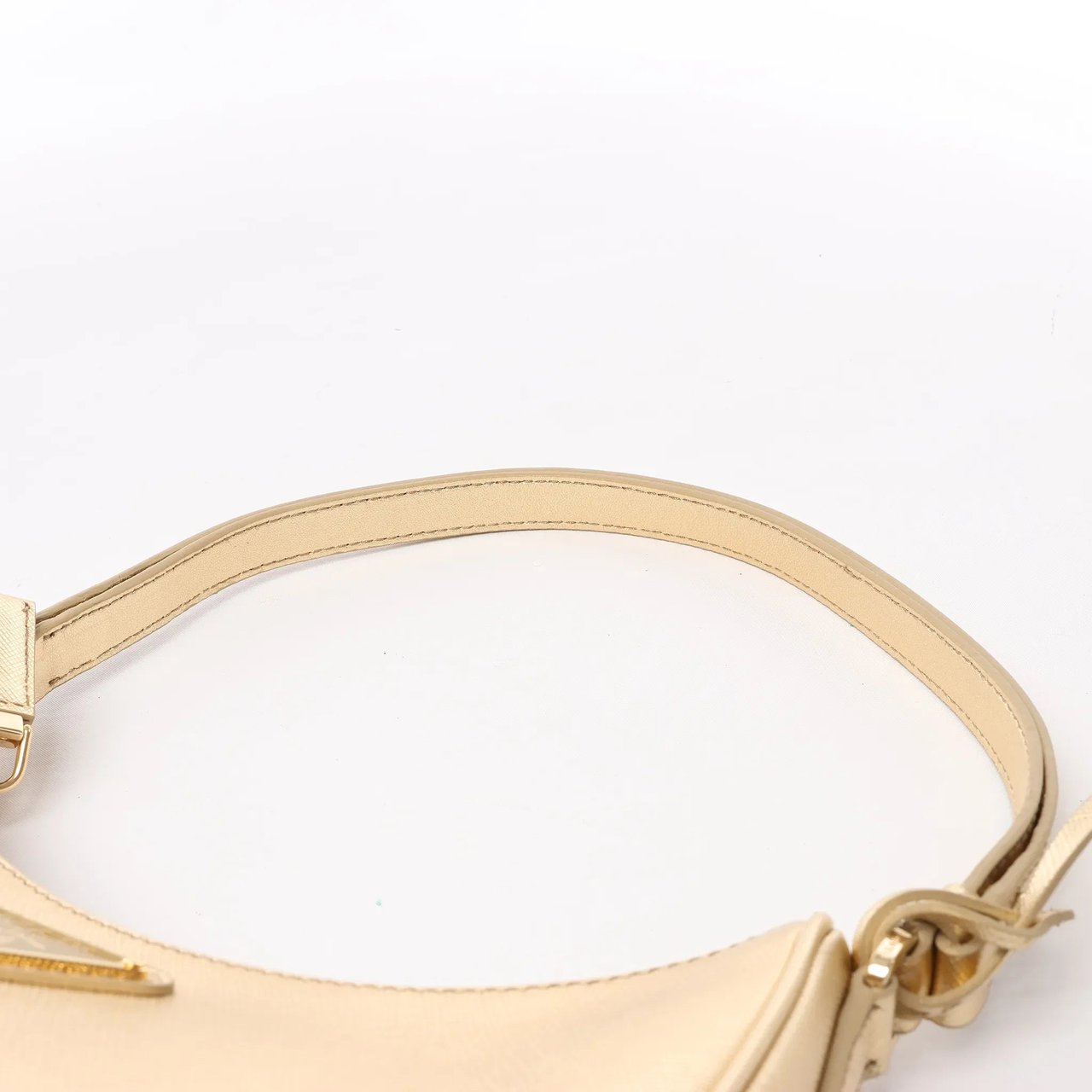 Prada Prada Saffiano Lux Mini Re-Edition Shoulder Bag Platino 1BC204 Goud