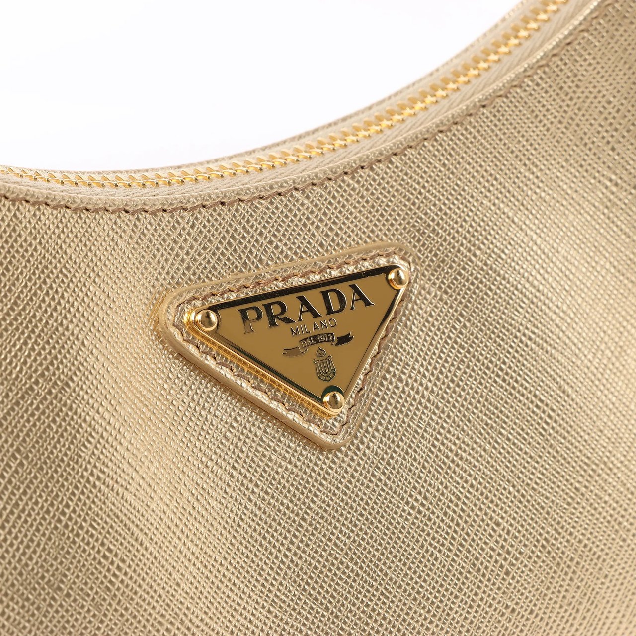 Prada Prada Saffiano Lux Mini Re-Edition Shoulder Bag Platino 1BC204 Goud