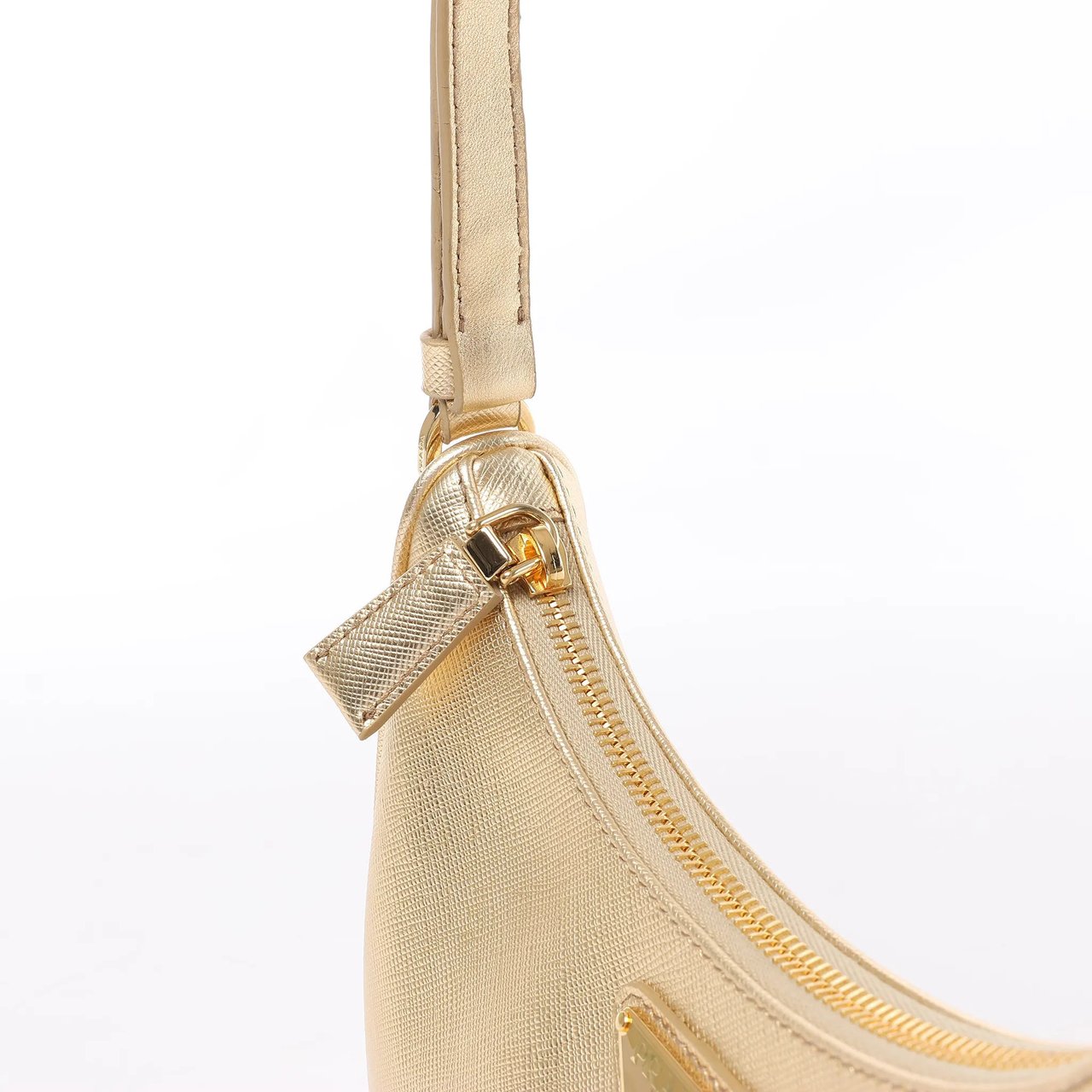 Prada Prada Saffiano Lux Mini Re-Edition Shoulder Bag Platino 1BC204 Goud