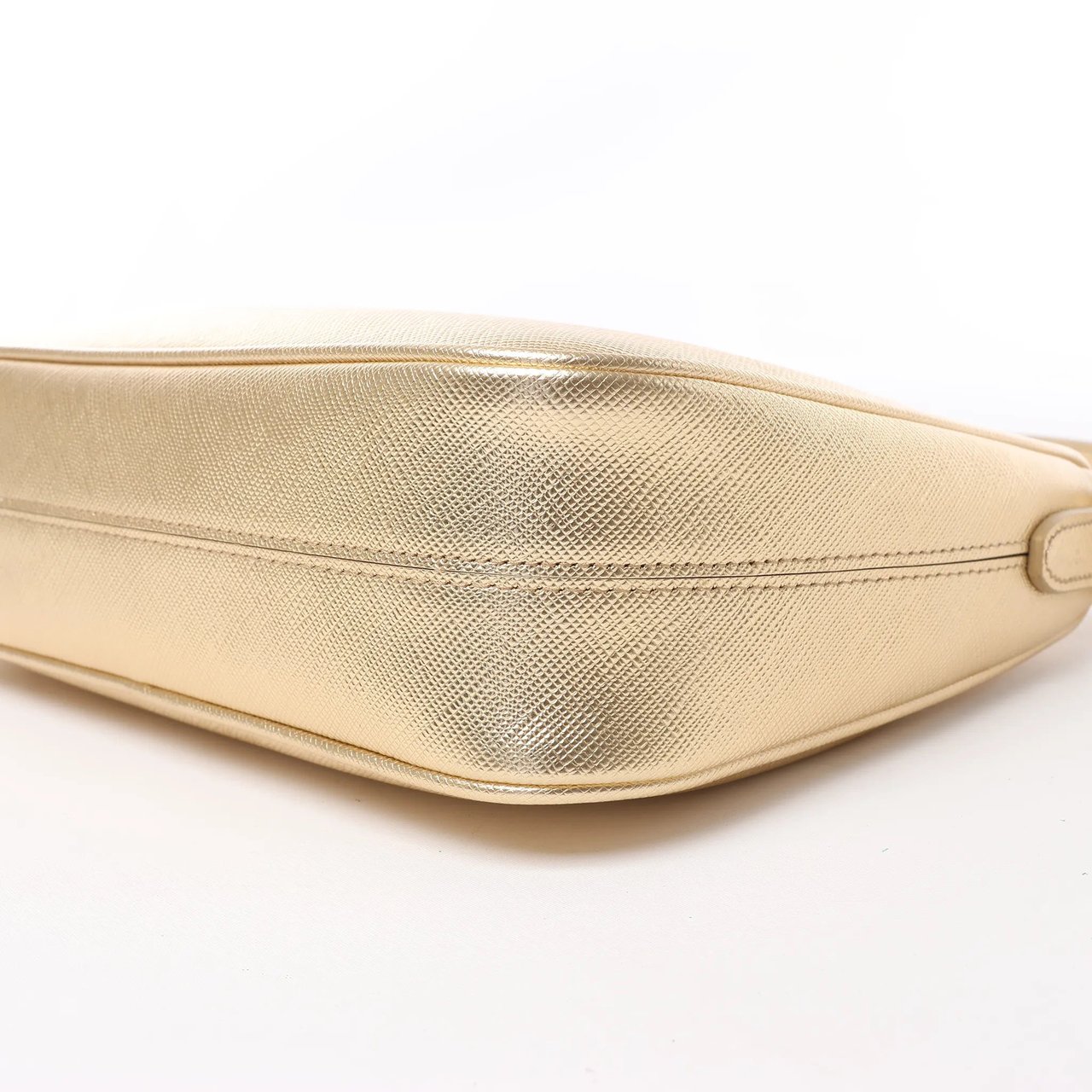 Prada Prada Saffiano Lux Mini Re-Edition Shoulder Bag Platino 1BC204 Goud