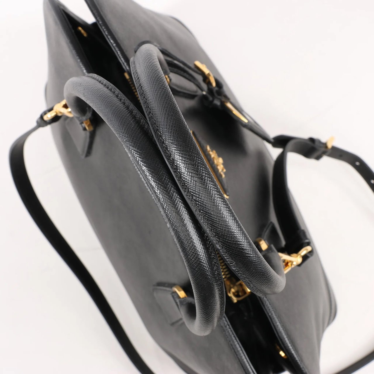 Prada Prada Promenade Saffiano Lux Leather 2Way Handbag in Black Zwart