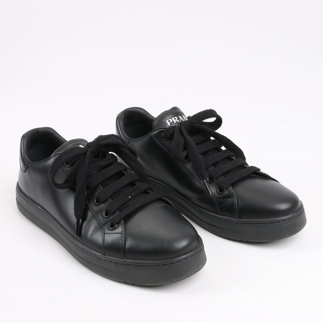 Prada PRADA Logo Leather Sneakers in Black × White 1E282N, Size 37.5 EU Zwart