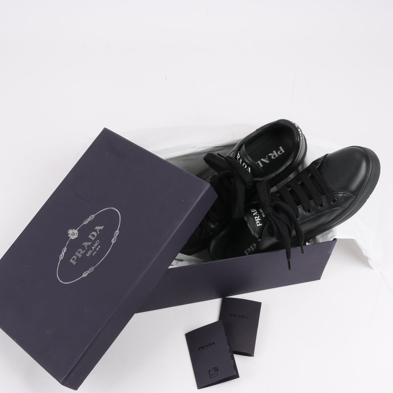 Prada PRADA Logo Leather Sneakers in Black × White 1E282N, Size 37.5 EU Zwart