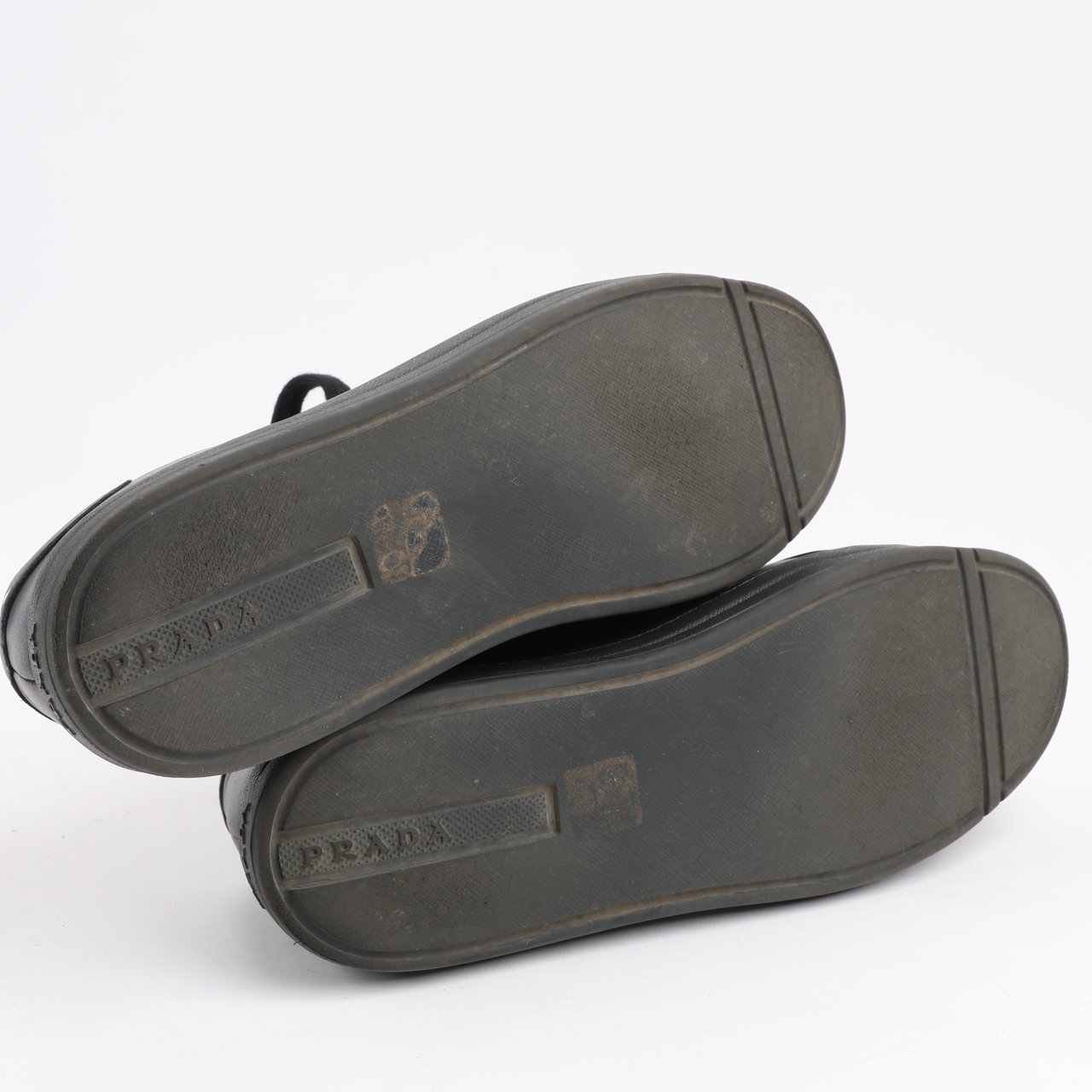 Prada PRADA Logo Leather Sneakers in Black × White 1E282N, Size 37.5 EU Zwart