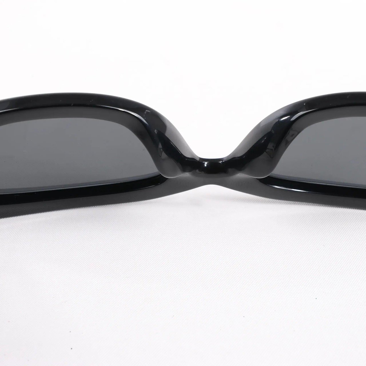 Prada Prada Sunglasses in Black PR 14YS Zwart