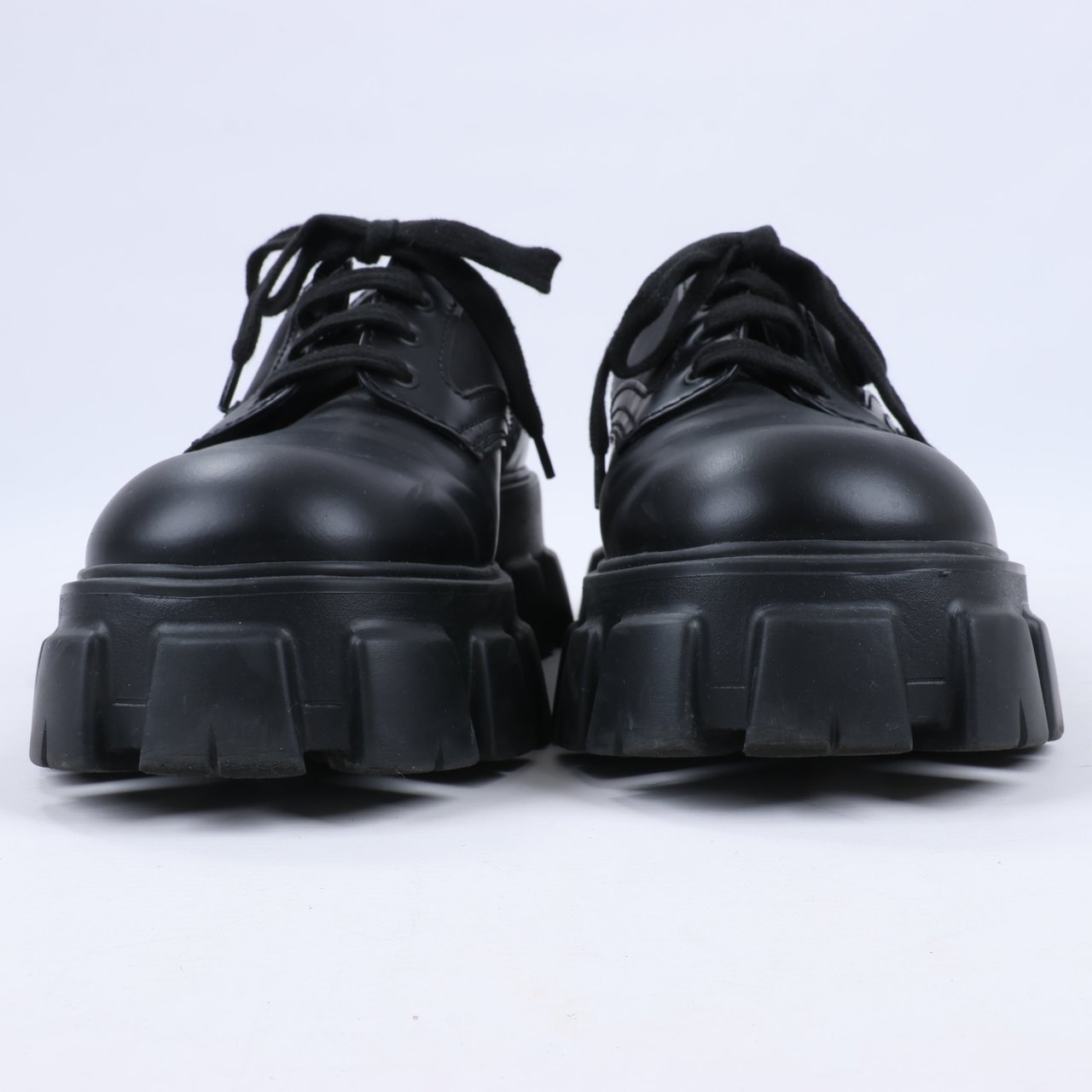 Prada Prada Monolith Nylon & Leather Leather Loafers in Black 2EE342, Size 42 EU Zwart